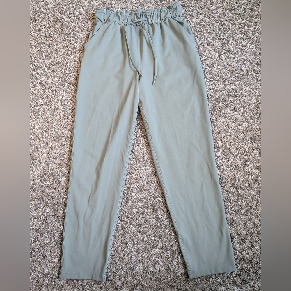 Lululemon Grey Sage Keep Moving Pant 7/8 High-Rise Jogger Women's 6